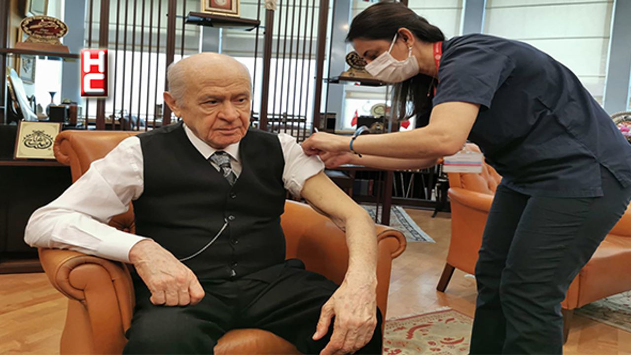 Devlet Bahçeli, Covid-19 aşısının ikinci dozunu yaptırdı