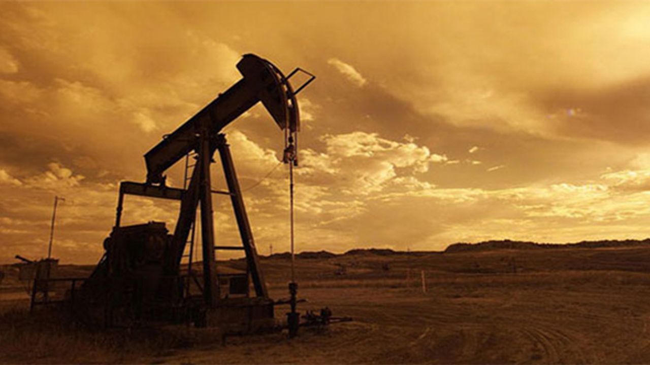 EIA: ABD ham petrol stokları 8.0 milyon varil düştü
