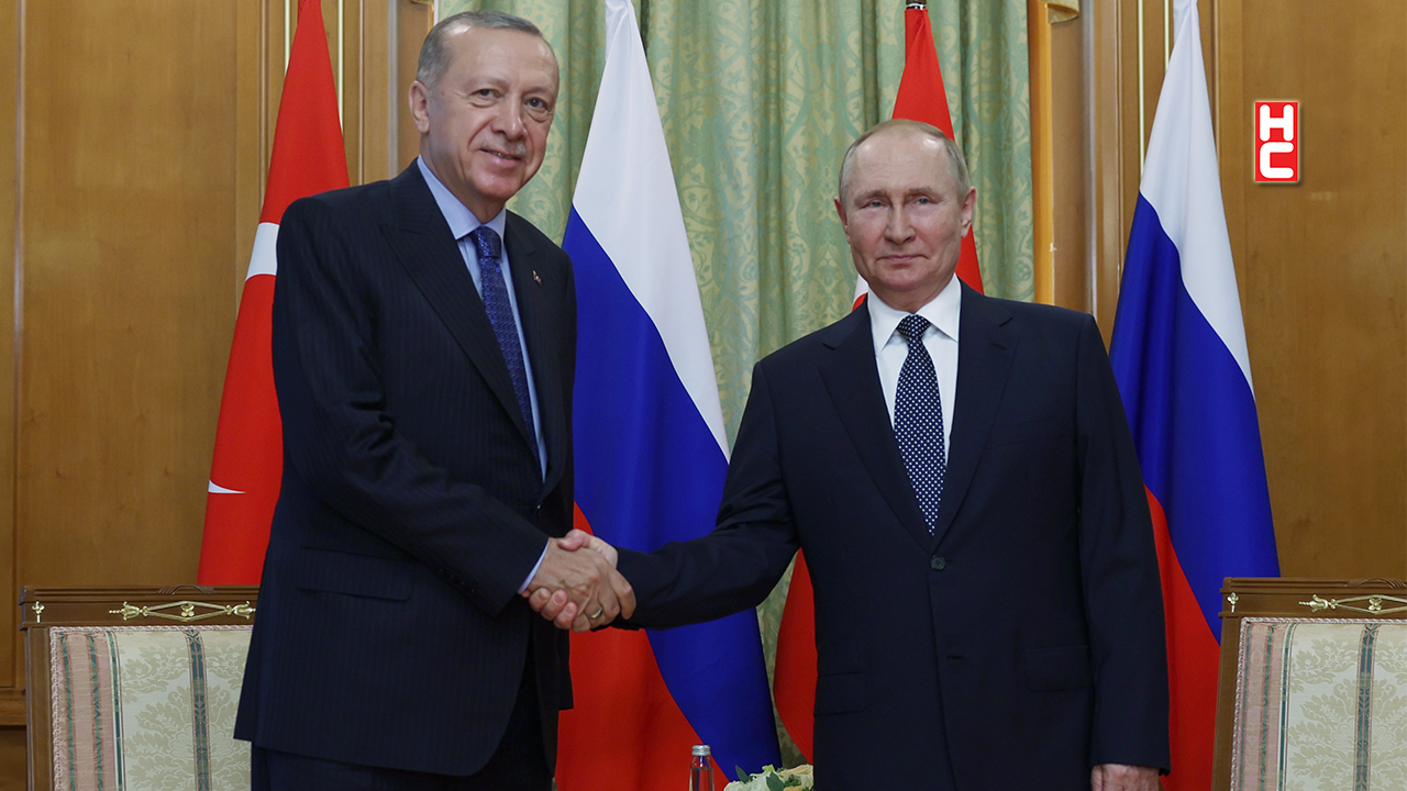 Cumhurbaşkanı Recep Tayyip Erdoğan, Rusya Federasyonu Devlet Başkanı Vladimir Putin ile Soçi'de bir araya geldi