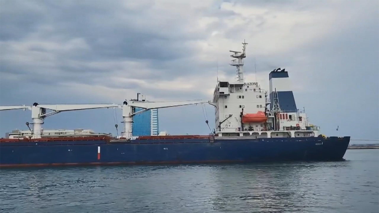 Ukrayna’nın tahıl gemisi Razoni yola çıktı!..