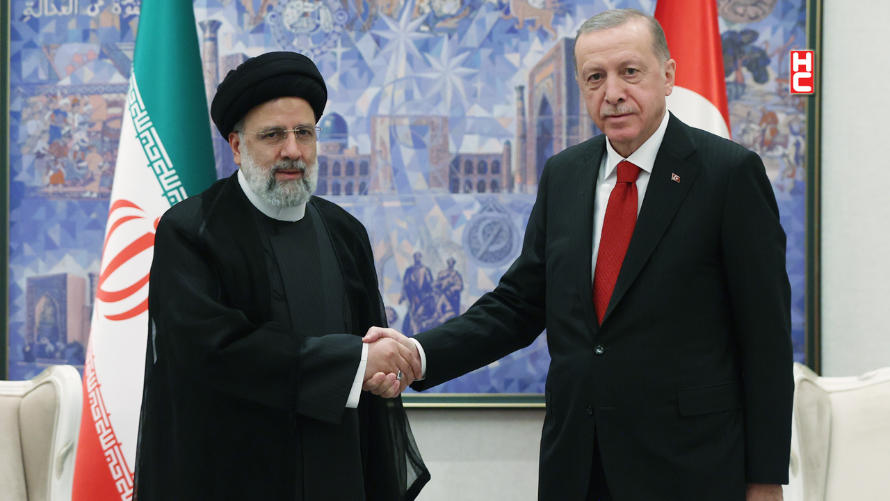 Cumhurbaşkanı Erdoğan, Semerkant'ta İranlı mevkidaşı Reisi ile görüştü