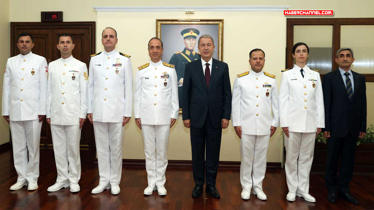 Milli Savunma Bakanı Akar, Oramiral Tatlıoğlu ve bahriyelileri kabul etti