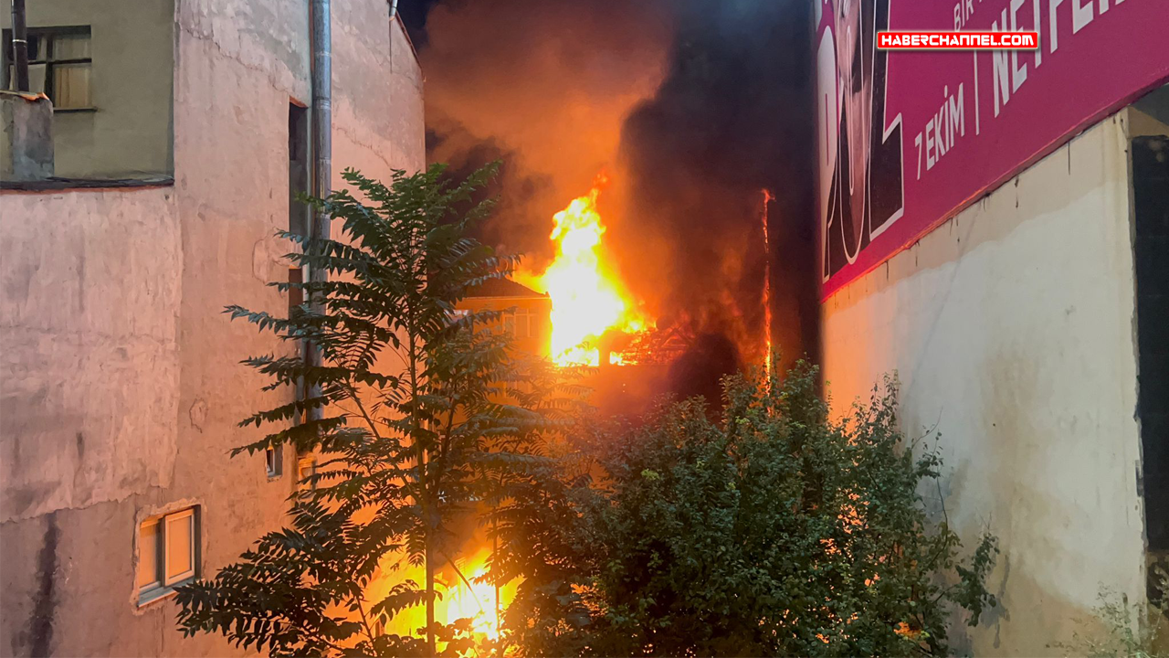 Son Dakika... Kadıköy'de bir binada patlama: 3 ölü