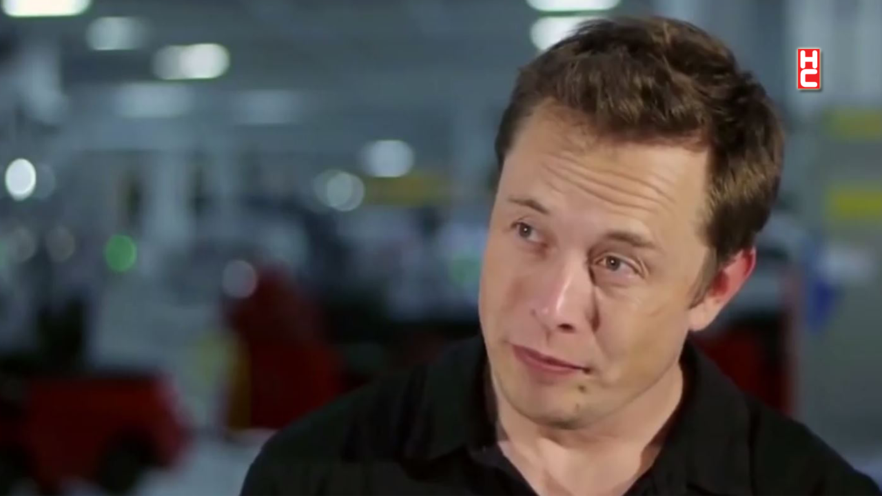 Elon Musk, Twitter’ı satın aldı...
