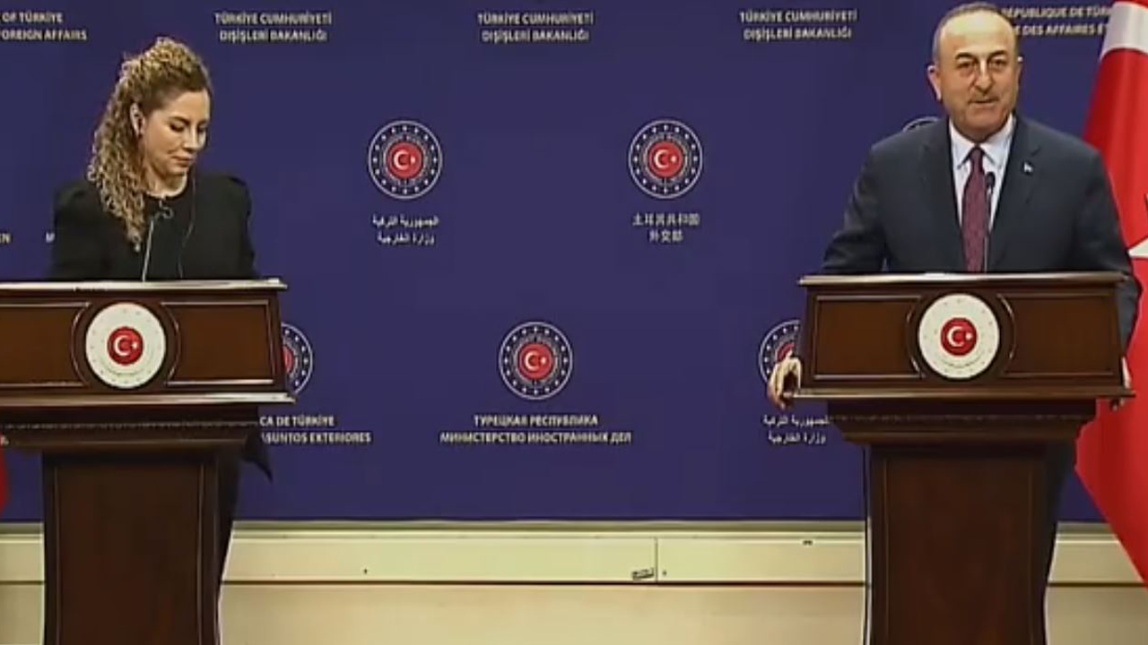 Bakan Çavuşoğlu ve Olta Xhaçka ortak basın toplantı düzenledi