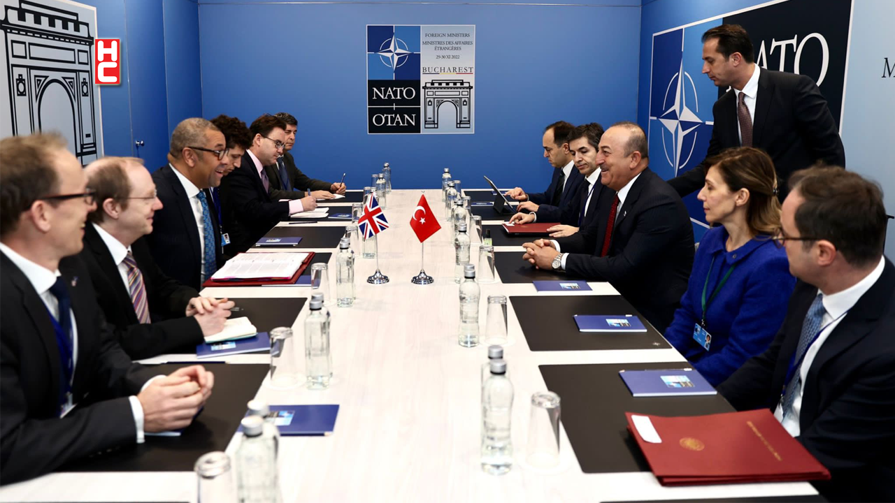 Dışişleri Bakanı Çavuşoğlu, İngiliz mevkidaşı Cleverly ile görüştü