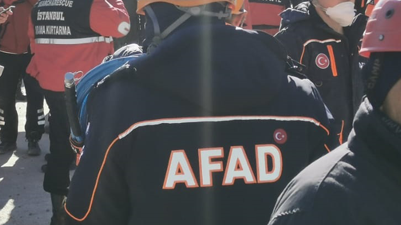AFAD: "Depremde 7 bin 108 kişi hayatını kaybetti"