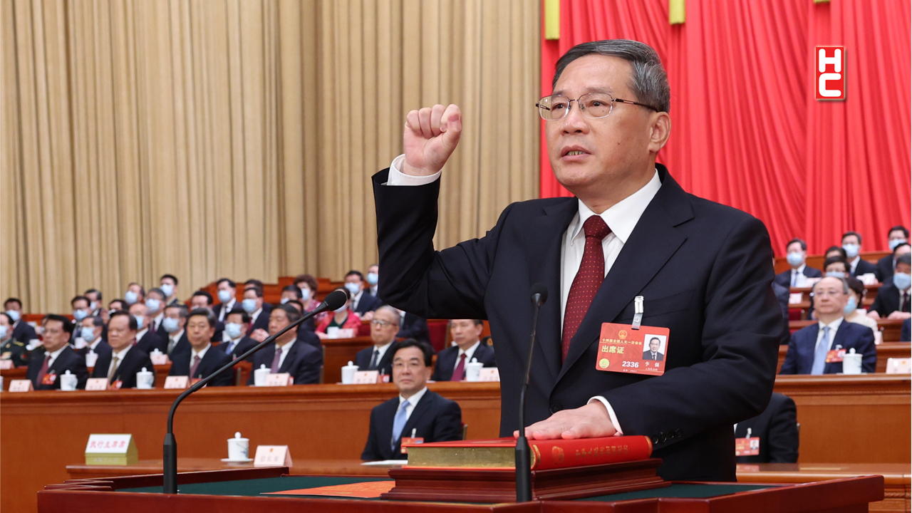 Çin’in yeni Başbakanı Li Qiang yemin ederek göreve başladı...