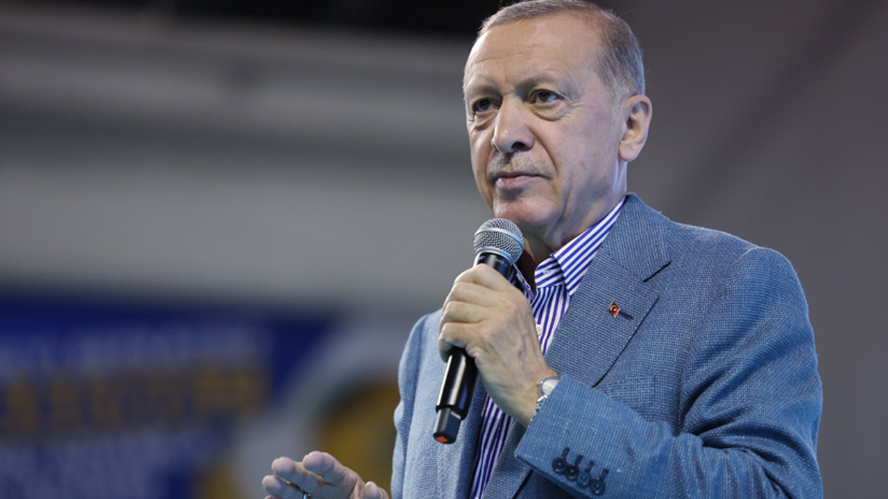 Cumhurbaşkanı Erdoğan: "Milletimiz iktidara giden yolu Kandil'de arayanlara kırmızı kart gösterdi"