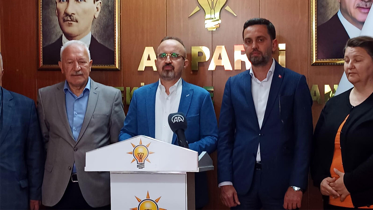 AK Parti'li Turan: "HDP ile kayyum tartışması yapanlar, Zafer Partisi ile kayyuma farklı bakmaya başladılar"