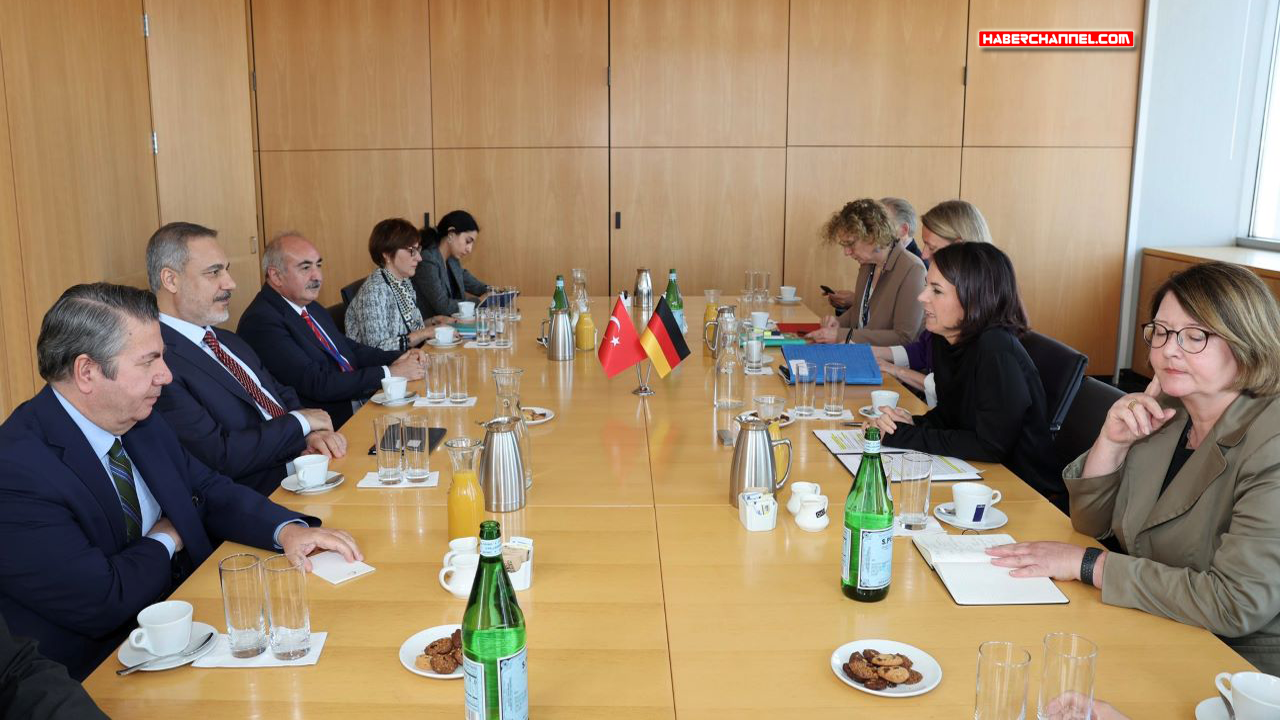 Dışişleri Bakanı Hakan Fidan, Alman mevkidaşı Annalena Baerbock ile görüştü