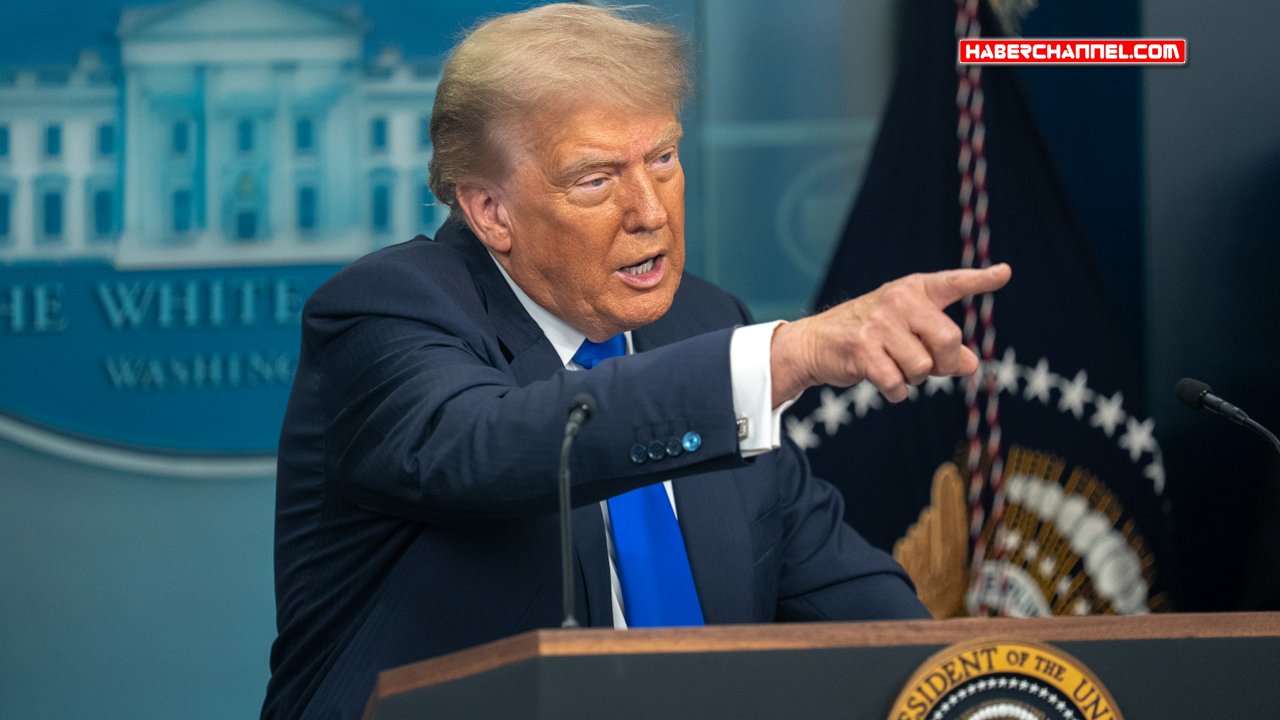 Donald Trump: "Almanya Şansölyesi, sorunlu ülkesini düzeltmeye daha fazla zaman ayırmalı"