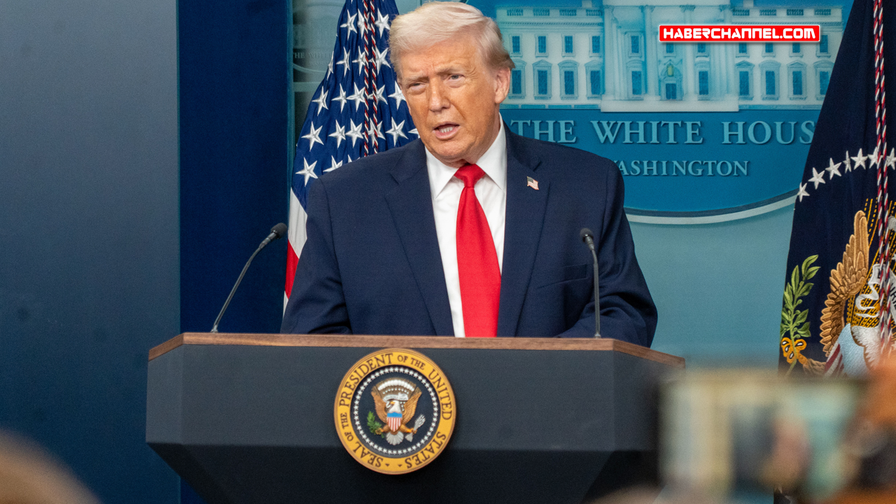 Trump: "İran'ın limanlarına yönelik deniz ablukası devam edecek"