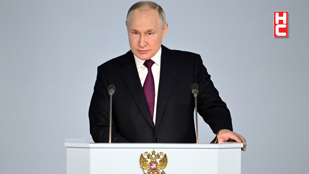 Kremlin: "Putin, Rus gemilerine el koyma girişimlerine karşılık vermeyi emretti"