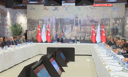 Bakan Nebati ve Bakan Kasapoğlu, TFF ve Kulüpler Birliği yöneticileri ile bir araya geldi