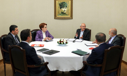 Millet İttifakı liderleri CHP'de bir araya geldi...