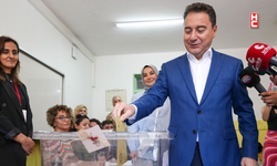 Babacan, Ankara'da oyunu kullandı: "Bugün bayramımız"