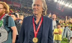 Son Dakika... Son Dakika... Fenerbahçe Teknik Direktörü Jorge Jesus, sarı-lacivertli ekipten ayrıldığını açıkladı