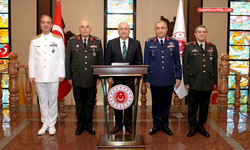 Milli Savunma Bakanı Yaşar Güler, TSK komuta kademesini kabul etti