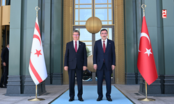 Cumhurbaşkanı Yardımcısı Cevdet Yılmaz, KKTC Başbakanı Ünal Üstel ile görüştü