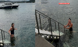 Anne kız İstanbul Boğazı’nda yüzdüler...