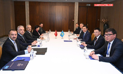 Bakan Uraloğlu, Astana'da Kazakistan Ulaştırma Bakanı Karabayev ile görüştü