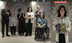 'Beyhan Eczacıbaşı İlkgençlik Edebiyatı Yılın Kadın Yazarı Ödülü' Gamze Pat'a verildi