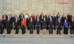 Savunma Bakanı Güler, NATO toplantısı aile fotoğrafı çekimine katıldı