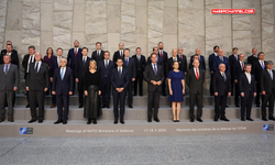 Bakan Yaşar Güler, NATO Toplantısı aile fotoğrafı çekimine katıldı...