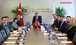 Bakan Alparslan Bayraktar, Çin'in Büyükelçisi Jiang Xuebin ile görüştü