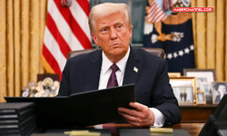 Donald Trump, göçmenler için 'ABD dışına ücretsiz uçuş' kararnamesini imzaladı