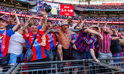 Crystal Palace, ilk kez 'FA Cup'ı müzesine götürdü