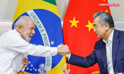 Brezilya Devlet Başkanı Lula da Silva, Çin Dışişleri Bakanı Wang Yi ile görüştü...