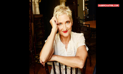 ABD'li şarkıcı Jill Sobule, evinde çıkan yangında hayatını kaybetti...