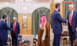 Donald Trump, Suriye Cumhurbaşkanı Ahmed Şara ile bir araya geldi