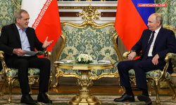 Putin, Pezeşkiyan ile telefon görüşmesi gerçekleştirdi