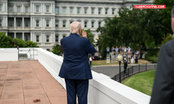 Donald Trump, Beyaz Saray'ın çatısına çıktı
