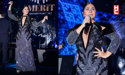 Sibel Can yeni yılı sahnede karşıladı! zarafetiyle büyüledi