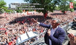 Özgür Özel, CHP Ankara İl Başkanlığı önünde gerçekleştirilen bayramlaşma programında konuştu