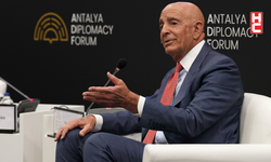 Tom Barrack: "İran Milli Futbol Takımının vize işlemlerini yürüten ABD Büyükelçiliği ile gurur duyuyorum"