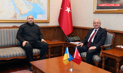 Bakan Yaşar Güler, Ukrayna Savunma Bakanı Rüstem Umerov ile bir araya geldi