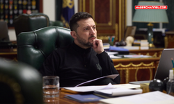 Zelenski: "Rusya'daki petrol rafinerilerini ve Karadeniz'deki devriye teknelerini vurduk"