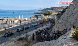 İspanya, göçmenlere karşı deniz bariyeri kurdu
