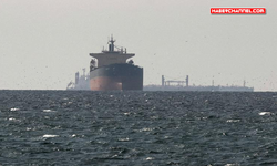 Umman açıklarında petrol tankeri vuruldu