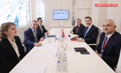 Bakan Alparslan Bayraktar, Moskova'da Leonid Mikhelson ile görüştü