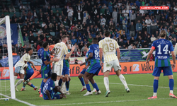Süper Lig: Çaykur Rizespor - Fenerbahçe: 0-3