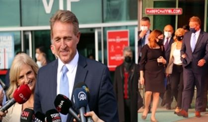 ABD'nin yeni büyükelçisi Jeff Flake: "Burada olmaktan çok mutluyuz"