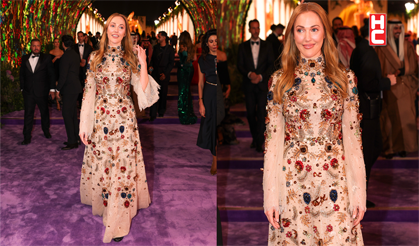 Meryem Uzerli, Joy Awards gecesinde zarif duruşu ile büyüledi