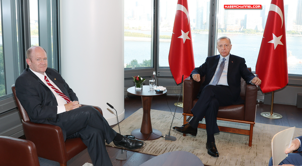 Cumhurbaşkanı Erdoğan, ABD’li Senatör Chris Coons’la görüştü