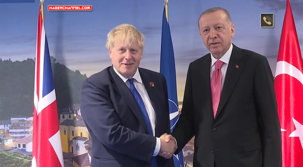 Cumhurbaşkanı Erdoğan, İngiltere Başbakanı Johnson ile telefon görüşmesi yaptı